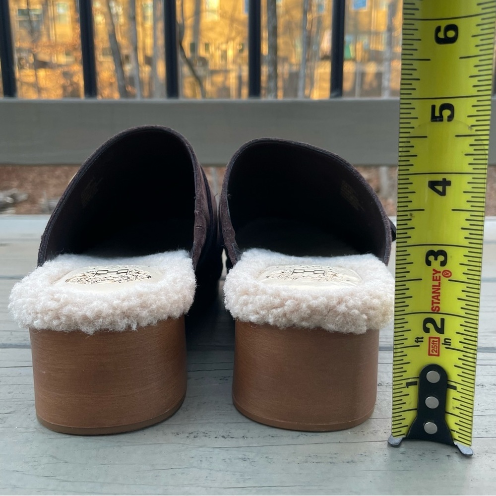 NWOB Vince Camuto Canzenee Sherpa Clogs in Rootbeer Suede size 9 - Picture 8 of 16